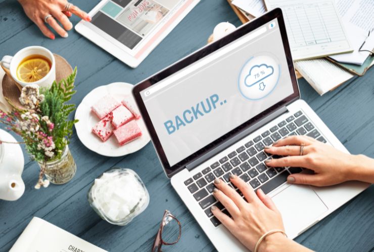 Backup Efficiency for Large Databases