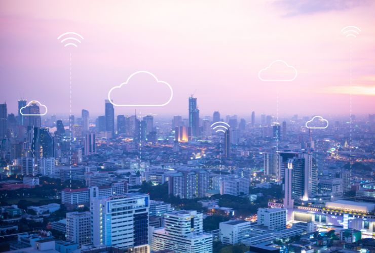 Understanding Cloud Computing